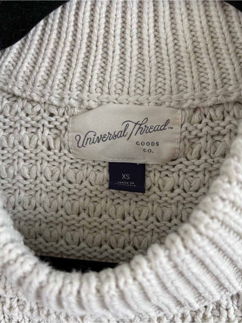 Universal Thread sweater - Picture 3 of 3